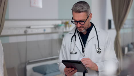 Man,-doctor-and-tablet-in-research-for-healthcare