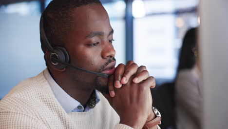 Call-center,-burnout-and-frustrated-black-man