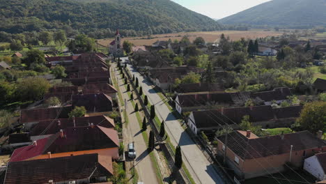 Schöne-Luftaufnahme-Dorf-Ungarn-Perkupa