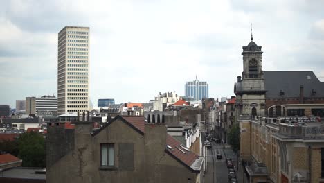 Blick-Von-Der-Dachterrasse-Auf-Ein-Viertel-In-Brüssel