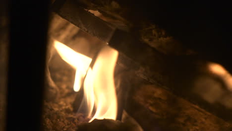 Close-up-of-a-fireplace-in-slow-motion