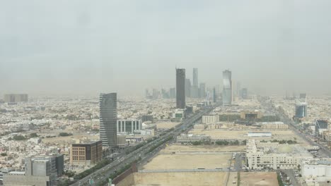 Riad-Autobahnverkehr-Saudi-Arabien