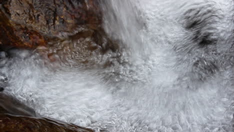 Close-up-of-creek-waterfall