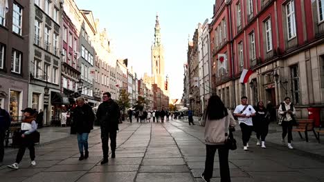 king's-road-street-of-the-city-of-gdansk
