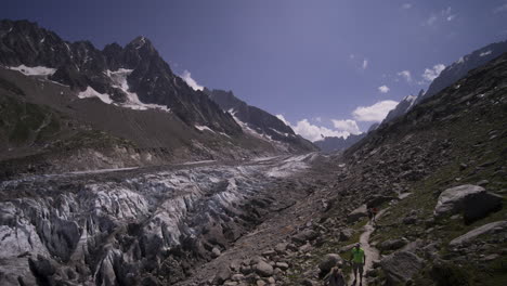 Timelapse-during-daylight-of-the-Glacier-d´Argentiere,-Chamonix-Valley