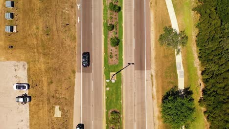 Aerial-overhead-shot-of-a-freeway-with-low-traffic-in-Clearwater-Beach,-Florida