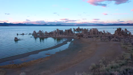 Beautiful-and-serene-aerial-footage-without-people-of-Mono-Lake,-California,-during-a-dramatic-sunset-in-winter