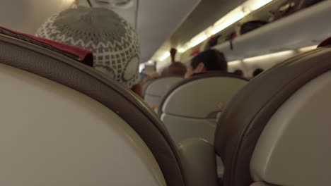 Einsteigen-Von-Passagieren-Auf-Einem-Flug-In-Den-Maghreb