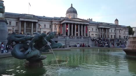 The-National-Gallery-near-Trafalgar-Square,-Central-London,-England,-Great-Britain
