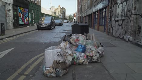 Household-Rubbish-in-clear-see-through-bags-on-a-street-in-East-London