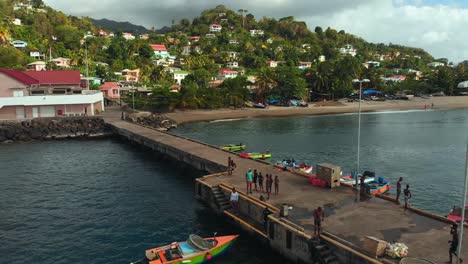 Gouyave-Fischerdorf-Und-Markt-Von-Einer-Erstaunlichen-Drohnenansicht-Eines-Erstaunlichen-Karibischen-Reiseziels-Auf-Der-Gewürzinsel-Grenada