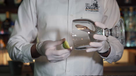 Margarita-preparation-glass-at-mexican-bar