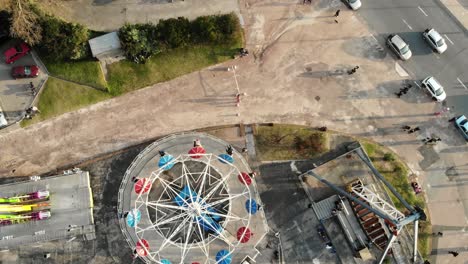 Luftaufnahmen-Mit-Drohnen-Themenpark-In-Montevideo,-Uruguay