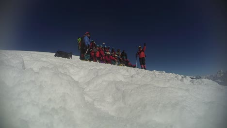 Himalayan-Mountaineers-at-Ice-mountains-peaks-of-Himalayas