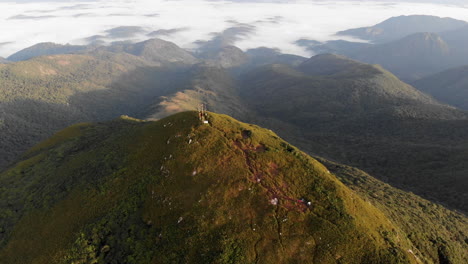 Establishing-shot-on-the-summit-of-a-rainforest-tropical-mountain,-Pico-Caratuva,-Brazil,-South-America