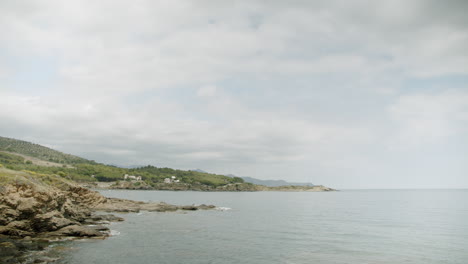 Panoramic-view-of-the-lighthouse-of-El-Port-de-la-Selva-in-Spain