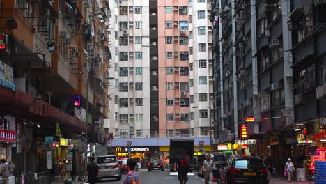 Hong-Kong-Street-Mit-Peoples-Und-McDonald&#39;s