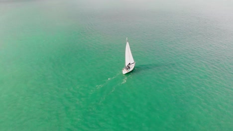 sailing-boat-on-beautiful-open-water