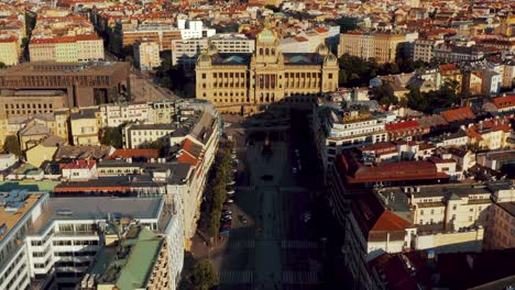 Luftaufnahme-Des-Nationalmuseums-Von-Prag