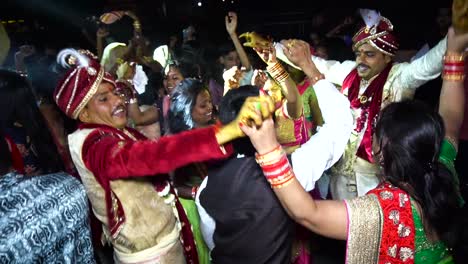 Groom-dancing-in-the-baraat-also-called-as-varghodo-and-jaan
