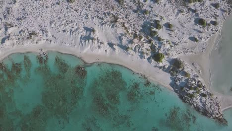 Elafonissi-Strand-Lagune-Blau-Türkis-Wasser-Drohne-Luftaufnahme-Kreta