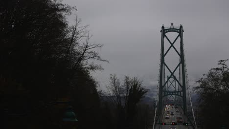 Leones-Puerta-Puente-Tráfico-Vancouver-Bc-4k-Uhd