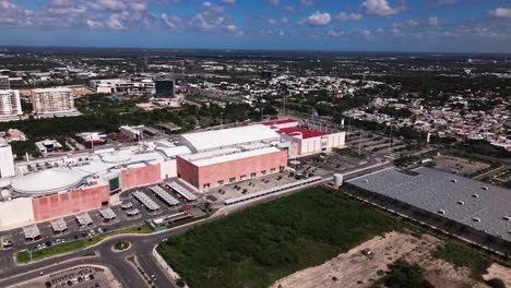 Stadtwachstum-In-Der-Stadt-Merida-Yucatan