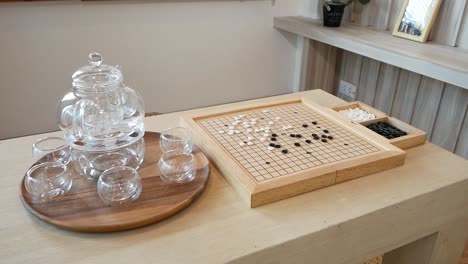Modern-and-Stylish-Japanese--Board-Game-Room-Decoration