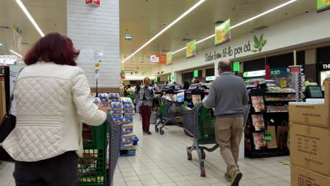 People-with-protective-mask-at-supermarket-during-coronavirus-pandemic