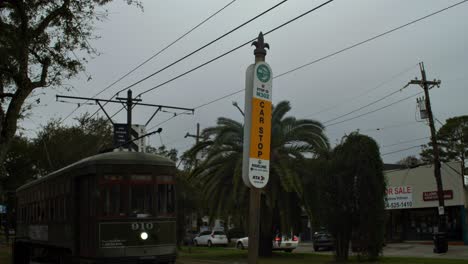 Señal-De-Cámara-Lenta-De-Parada-De-Tranvía-De-Nueva-Orleans