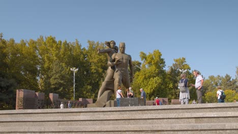 The-Monument-of-Courage-in-Tashkent,-Uzbekistan-dedicated-to-the-strongest-earthquake-of-1966