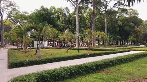 Tiro-Panorámico-Desde-La-Carretera-Al-Jardín-Real