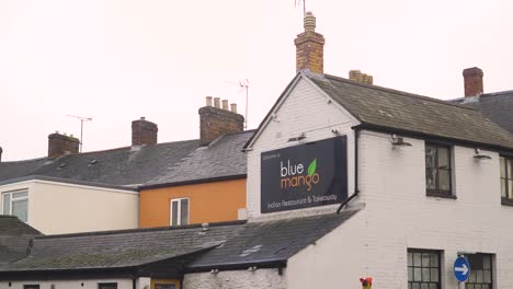Taunton,-Somerset,-Reino-Unido,-Restaurante-Indio-Blue-Mango-Y-Edificio-Para-Llevar