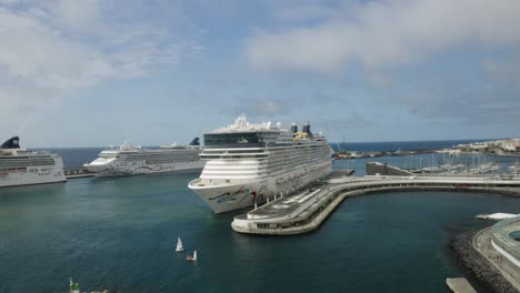 Norwegian-Epic-ship-docked-in-the-city-of-Ponta-Delgada,-Azores