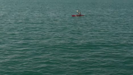 Aerial-view-of-a-kayaker-on-the-ocean