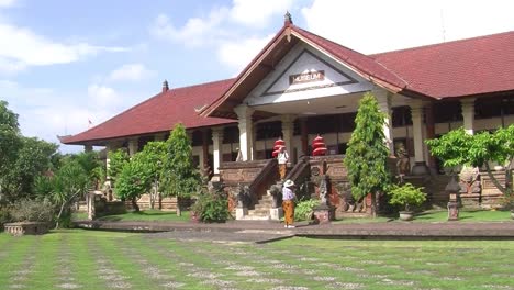 Museum-Im-Klungkung-palast-Und-Im-Kertha-gosa-pavillon