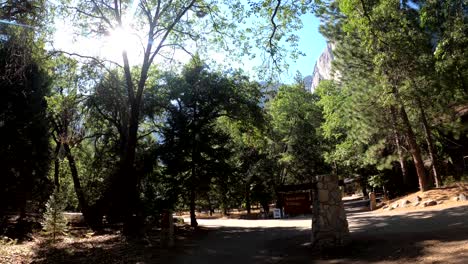 Yosemite-Village-sitting-empty-during-summer-of-the-COVID19-pandemic
