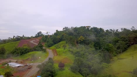 Jungle-road-under-construction-in-Panama