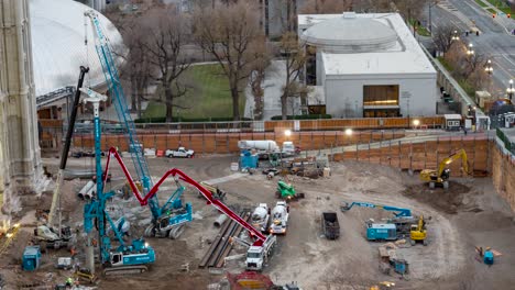 Schweres-Gerät-Und-Bautrupp-Renoviert-Das-Gelände-Des-Salt-Lake-City-Tempels---Verkleinern-Zeitraffer