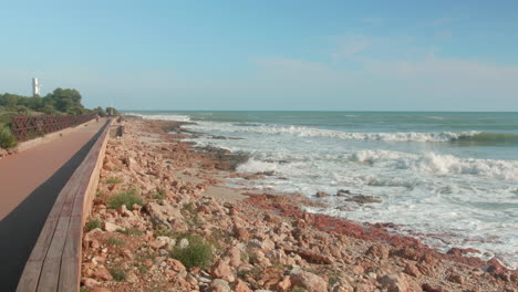 Alcossebre-Leuchtturm-Promenade-Oder-Strandpromenade-An-Der-Mittelmeerküste