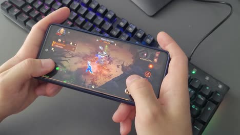 Playing-Diablo-Immortal-game-on-mobile-phone
