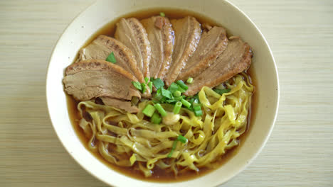 egg-noodles-with-stewed-duck-in-brown-soup---Asian-food-style