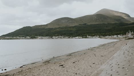 Mourne-Mountains-view-from-Newcastle-beach-on-overcast-day