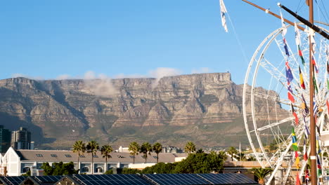 Majestic-Table-Mountain-towering-over-Cape-Town