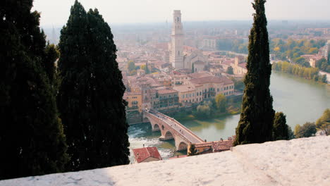 Slow-motion-clip-of-the-landscapes-of-Verona,-Italy,-with-a-particular-focus-on-the-Ponte-Pietra-bridge