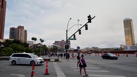 Traffic-intersection-on-the-north-end-of-the-Las-Vegas-Strip