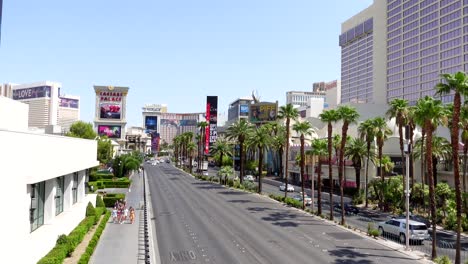 Daytime-view-of-the-Las-Vegas-Boulevard---Ca
