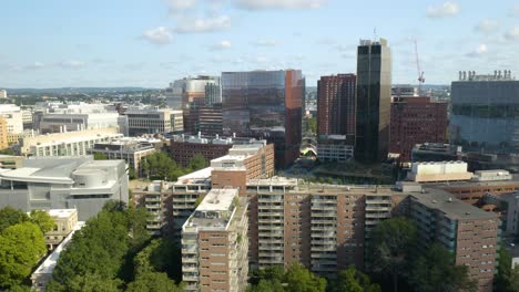 Aerial-Establishing-Shot-of-Downtown-Cambridge,-Massachusetts