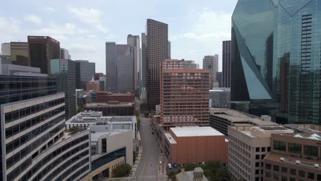 Aerial-view-of-high-rise-in-downtown-Dallas,-USA---panoramic,-drone-shot