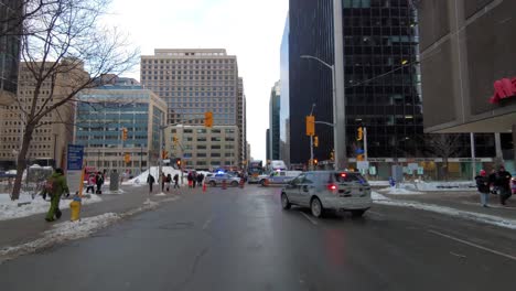Ottawa-Polizeiblockade-Des-Freiheitskonvoi-lastwagenprotestes,-Ontario,-Kanada